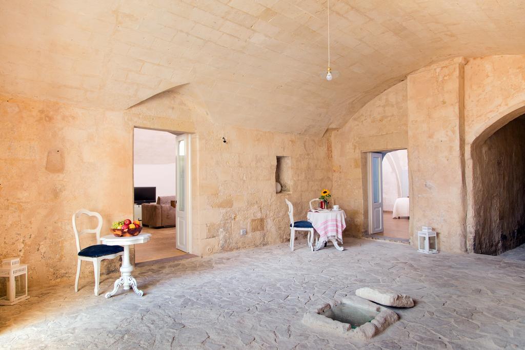 Le Scuderie Noha Villa Matera Værelse billede